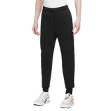 Nike Sportswear Tech Fleece FB8002-010
