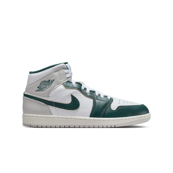 ナイキエアジョーダン1 Air Jordan 1 Low SE Older Kids' Shoes. Nike ID
