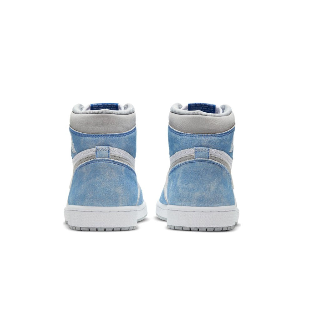 Air Jordan 1 Retro High OG 'Hyper Royal' 555088-402